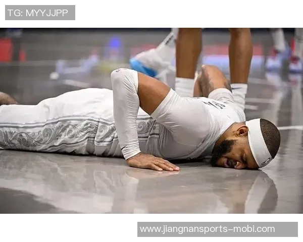 浓眉伤病困扰独行侠首秀后缺席多场拉伤和左手损伤或将影响数月表现